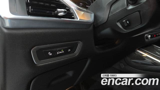 BMW X7 2025 — ფოტო 17/20