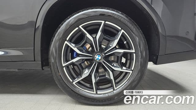 BMW X4 2024 — ფოტო 8/31