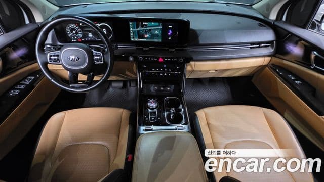 Kia Carnival 2021 — ფოტო 7/20