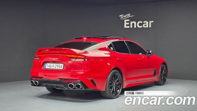 Kia Stinger 2020 — ფოტო 2/20