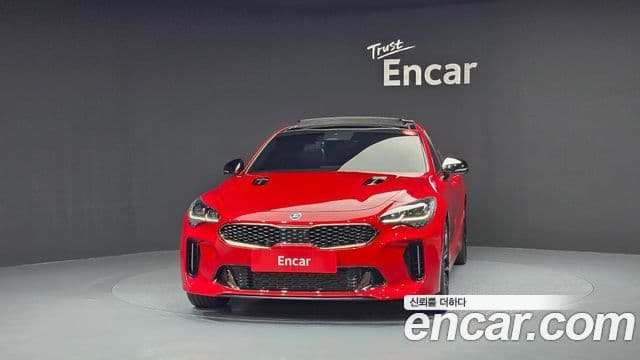 Kia Stinger 2020 — ფოტო 3/20