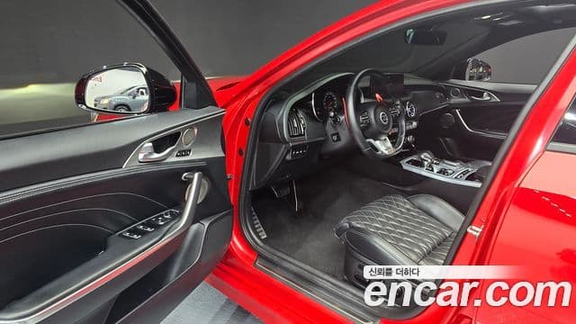 Kia Stinger 2020 — ფოტო 10/20
