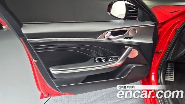 Kia Stinger Meister 2020 — Photo 10/32