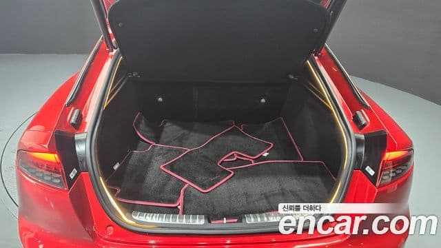 Kia Stinger Meister 2020 — Photo 3/32