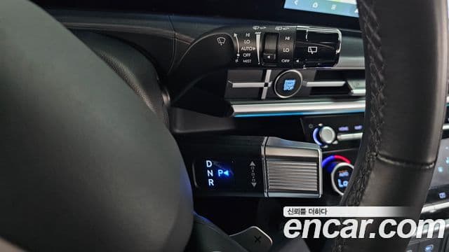 Hyundai Santa Fe 2024 — Şəkil 9/20