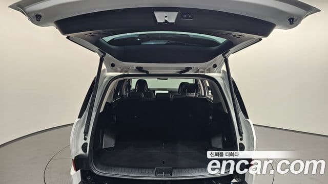 Hyundai Santa Fe 2024 — Şəkil 18/20