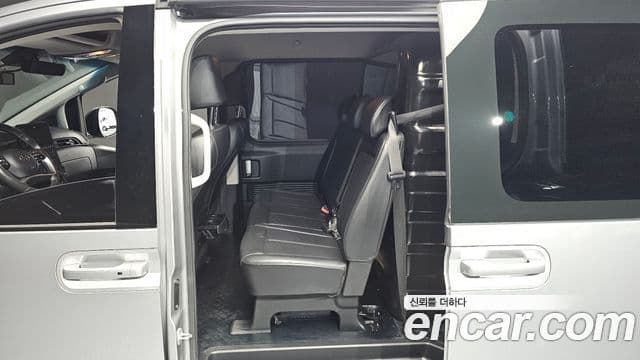 Hyundai Staria 2023 — Şəkil 12/20