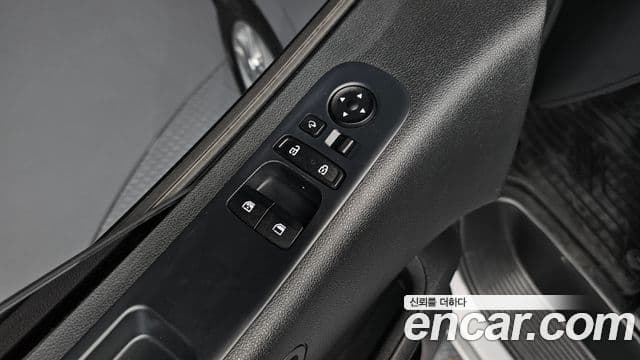Hyundai Staria 2023 — Şəkil 13/20