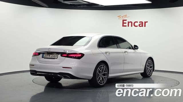 Mercedes-Benz E-Class 2021 — Şəkil 2/20