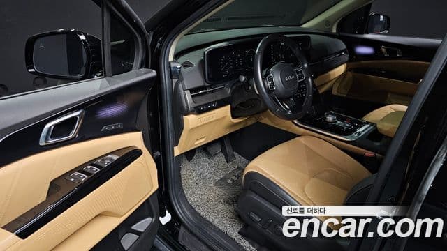Kia Carnival 2023 — Şəkil 10/20