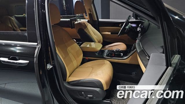 Kia Carnival 2023 — Şəkil 11/20