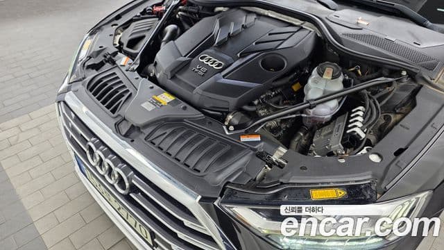 Audi A8 2021 — ფოტო 6/20