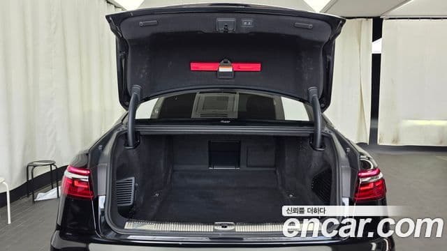 Audi A8 2021 — ფოტო 20/20