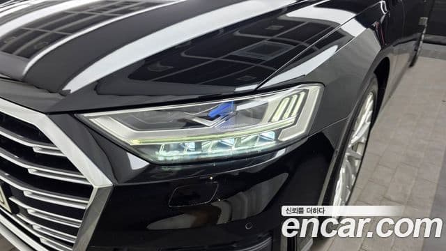 Audi A8 2021 — ფოტო 8/36