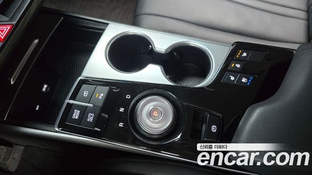 Kia K8 2023 — Şəkil 9/20
