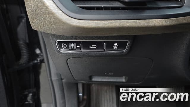 Kia K8 2023 — Şəkil 18/20