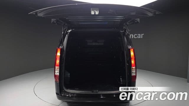 Hyundai Staria 2024 — фото 20 из 20