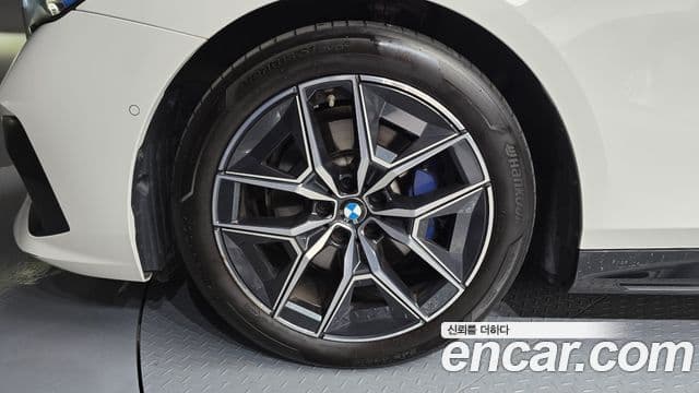 BMW 5 Series 2023 — Şəkil 5/20