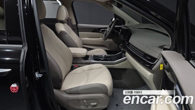 Kia Carnival 2025 — Şəkil 12/20