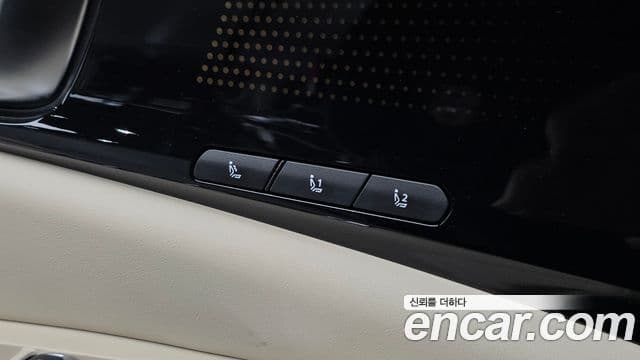 Kia Carnival 2025 — Şəkil 16/20