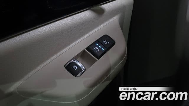 Kia Carnival 2025 — Şəkil 19/20