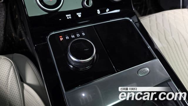 Land Rover Range Rover Velar 2019 — ფოტო 9/20