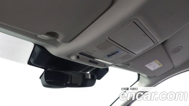 Land Rover Discovery Sport 2022 — Photo 26/32