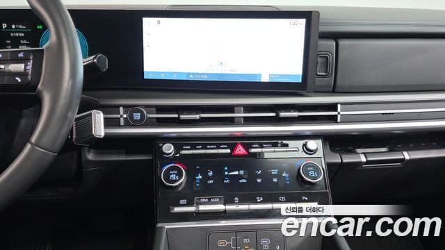 Hyundai Santa Fe 2024 — ფოტო 15/20