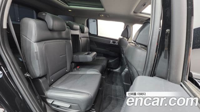 Hyundai Santa Fe 2024 — ფოტო 19/20
