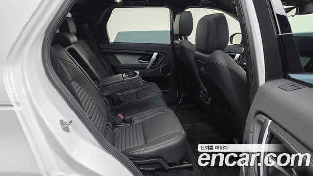 Land Rover Discovery Sport 2026 — ფოტო 4/20