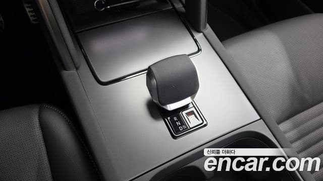 Land Rover Discovery Sport 2026 — ფოტო 13/20