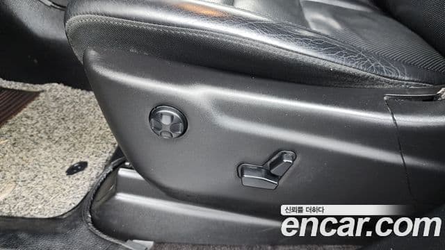 Jeep Grand Cherokee 2019 — Şəkil 14/34