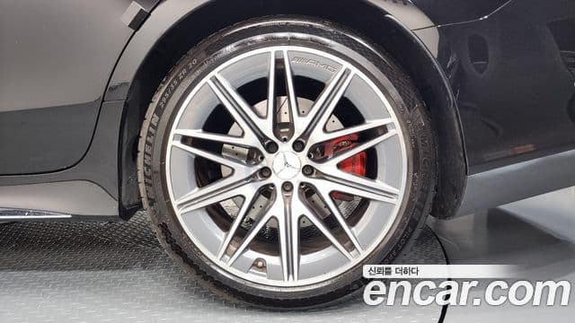 Mercedes-Benz AMG GT 2024 — Photo 33/36
