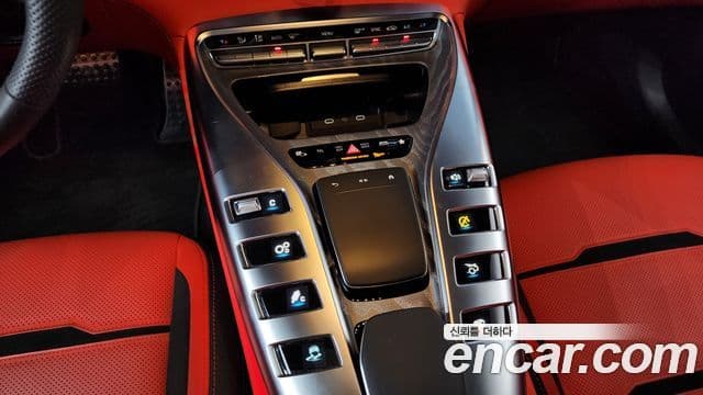Mercedes-Benz AMG GT 2024 — Photo 34/36