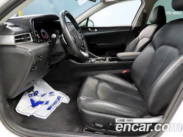 Kia K5 2022 — ფოტო 5/20