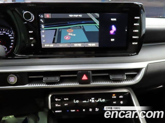 Kia K5 2022 — ფოტო 10/20