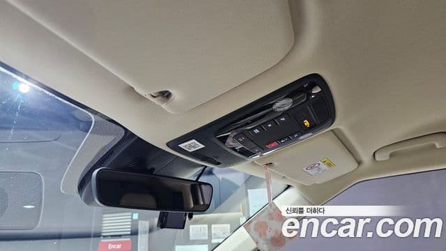 Kia Carnival 2022 — Фото 17/20