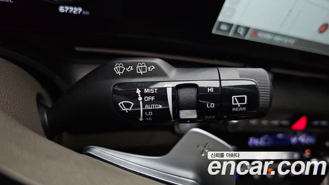 Kia Carnival 2022 — Фото 18/20