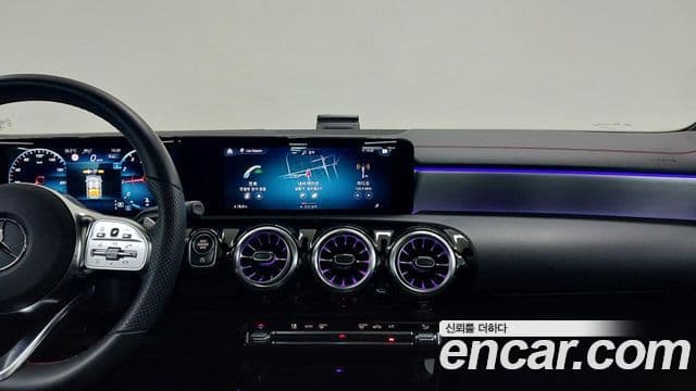 Mercedes-Benz CLA-Class 2022 — Photo 12/17