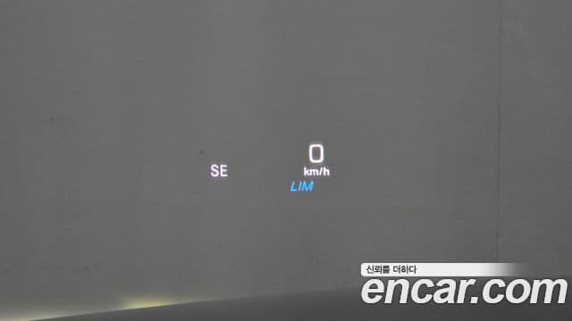 Mercedes-Benz E-Class 2019 — ფოტო 18/20