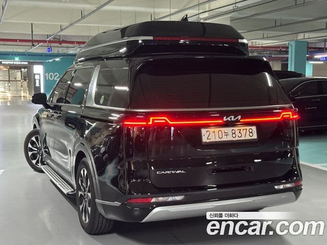Kia Carnival 2021 — ფოტო 2/20