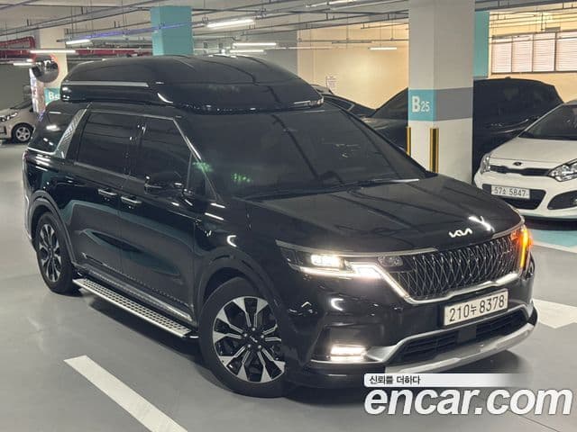 Kia Carnival 2021 — ფოტო 3/20