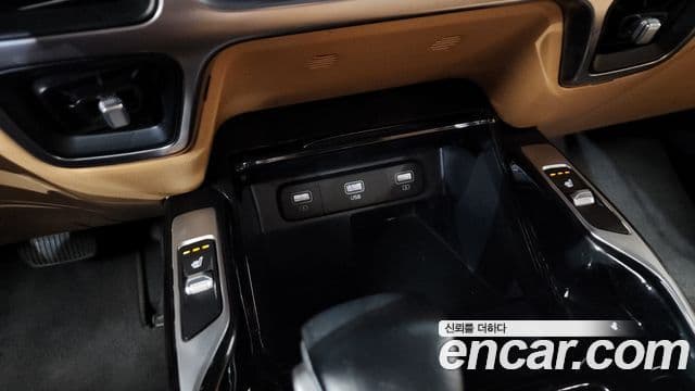 Kia Sorento 2020 — Фото 12/20