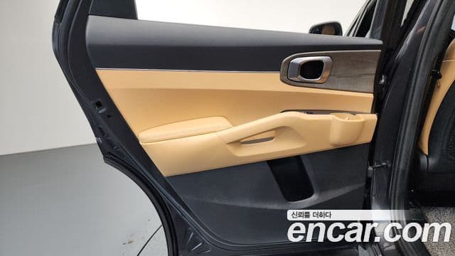 Kia Sorento 2020 — Photo 27/32