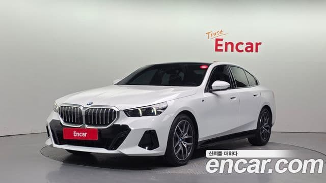 BMW 5 Series 2025 — Şəkil 1/20