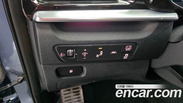 Kia Niro 2019 — Фото 17/20