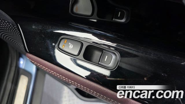 Kia Niro 2019 — Фото 18/20