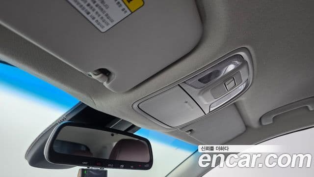 Kia Niro 2019 — Фото 19/20