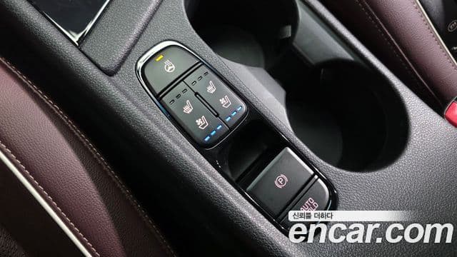 Kia Niro 2019 — Şəkil 31/33