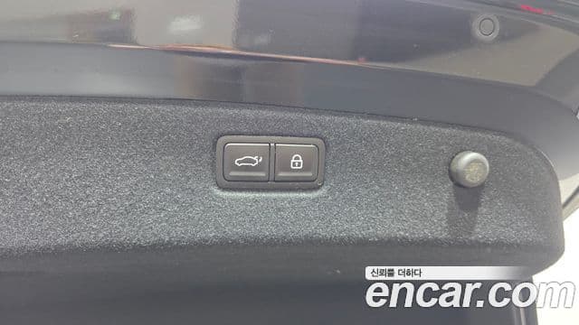 Kia The K9 2023 — Photo 16/32